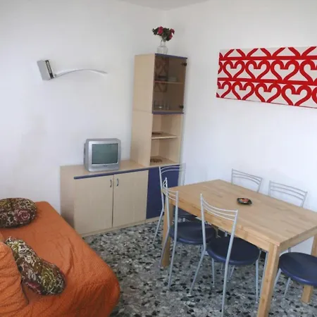 Apartment Lovely In A Quiet Area With Parking