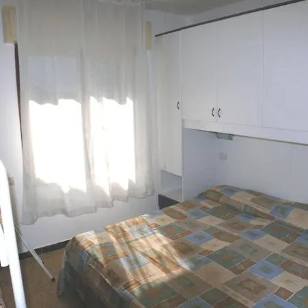 Lovely In A Quiet Area With Parking Apartment *