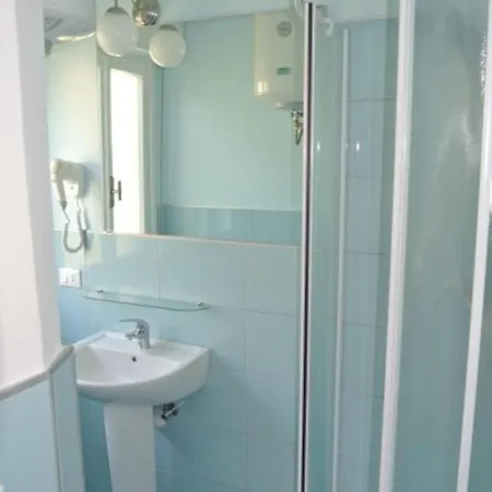 Lovely In A Quiet Area With Parking Apartment