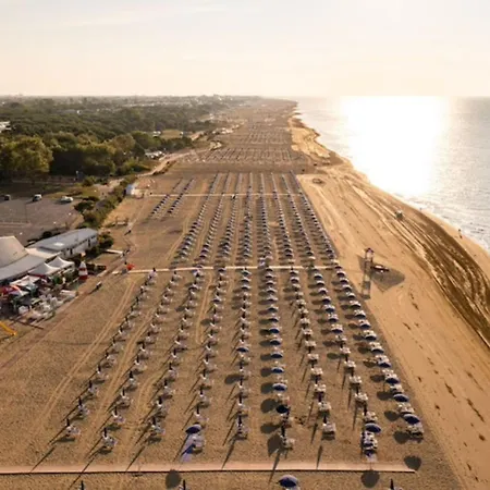 Lovely In A Quiet Area With Parking Apartment Bibione